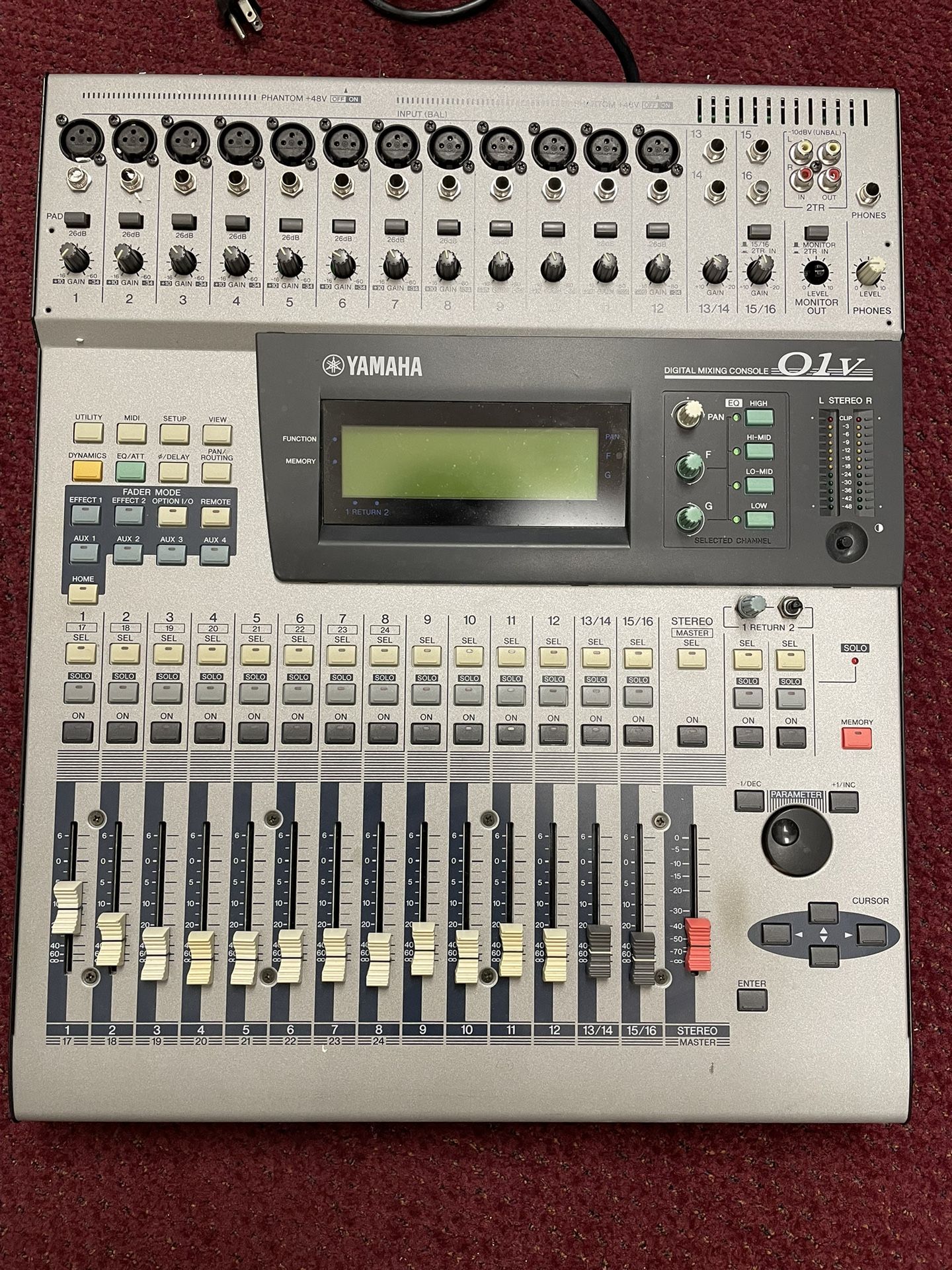 Yamaha 01V Digital Mixer