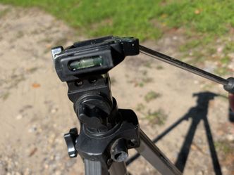 SAKAR TR9 tripod