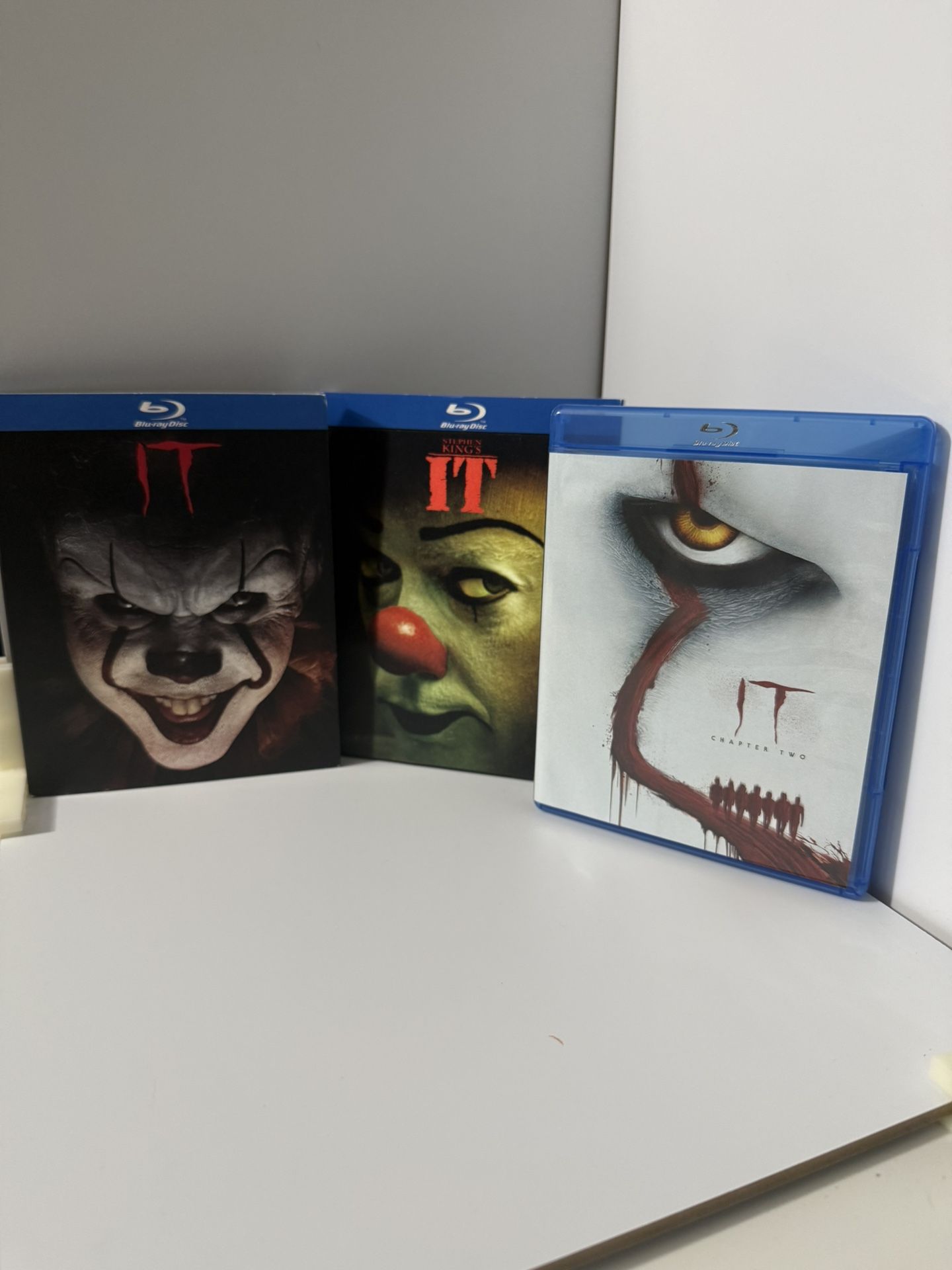 Stephen King IT Blu-ray Set - 1990 Original & Chapters 1 & 2 for Sale ...
