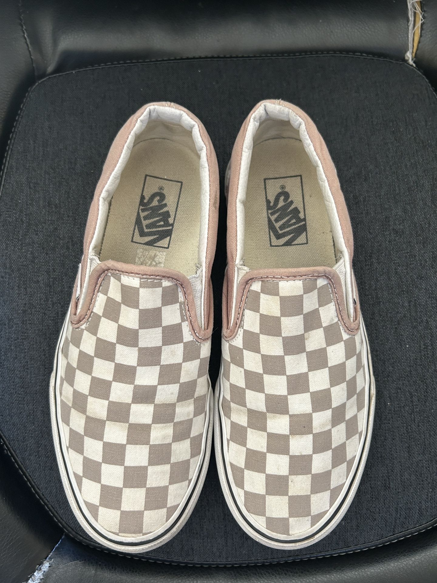 Vans Tennis Shoes 6.5 Men.  8.0 Women