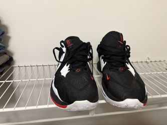 Nike Kyrie Flytrap 5 Basketball Shoes