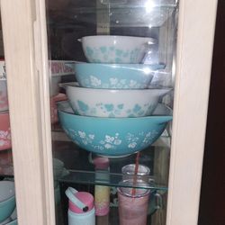 Vintage Jaj Pyrex