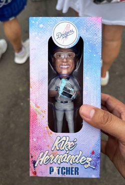 Kike Hernandez pitching bobble head