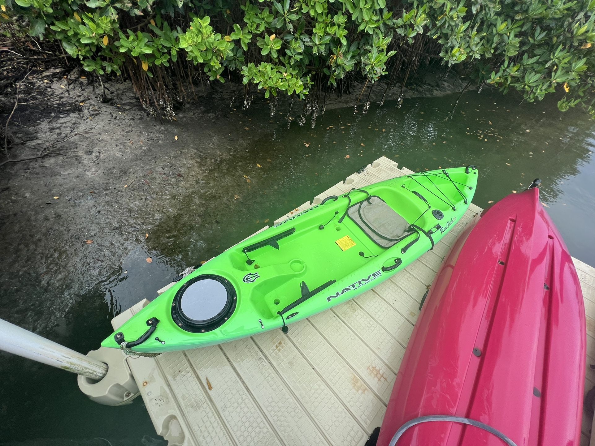 10' Native Kayak Green