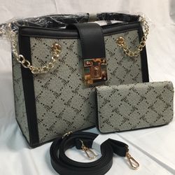 AMERICANBEE Black Purse New