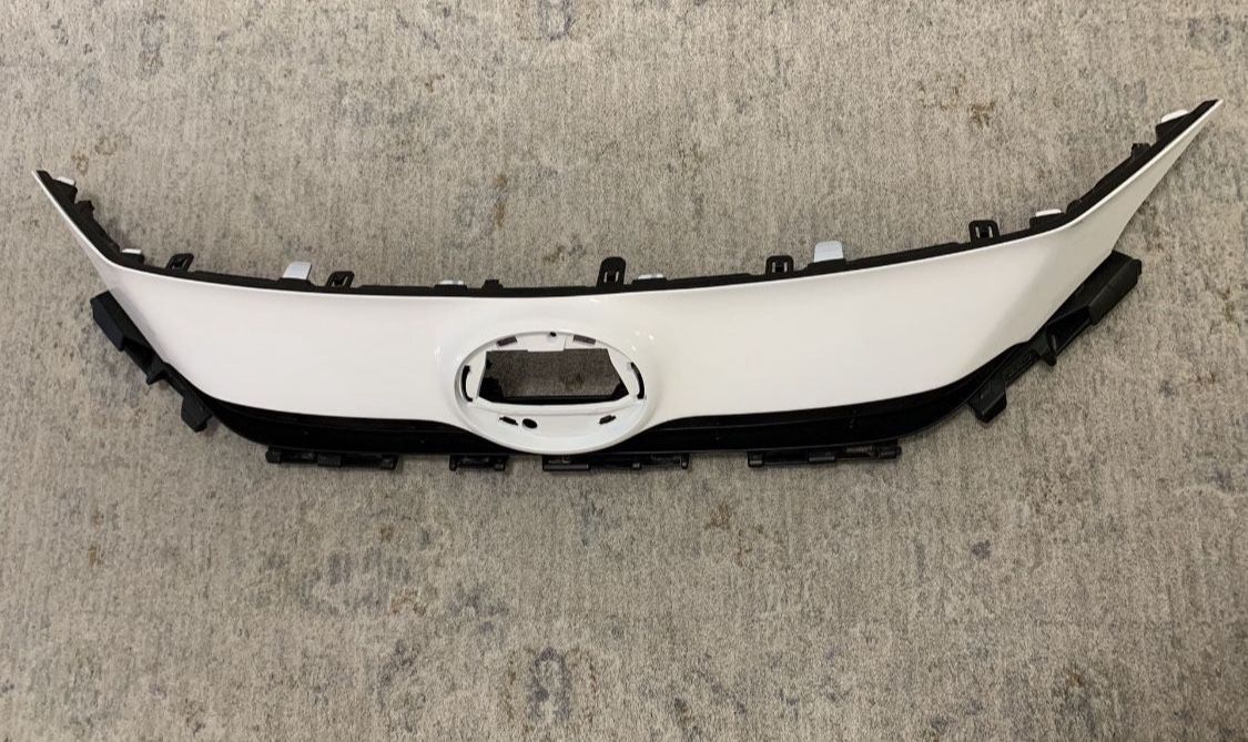 Toyota Grill 21-24 Venza