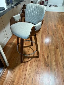 Island chairs