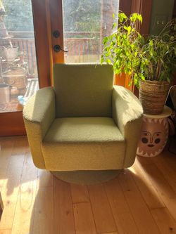 Vintage Swivel Chair
