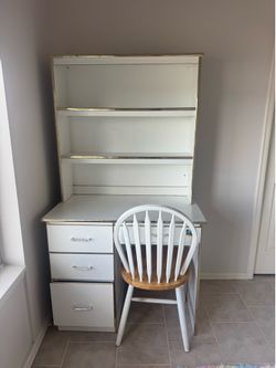 Kids desk with shelves and drawers