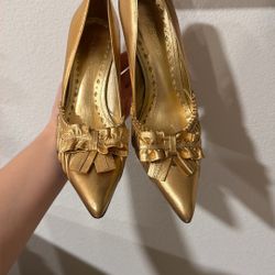 BCB girls size 8 gold heels 