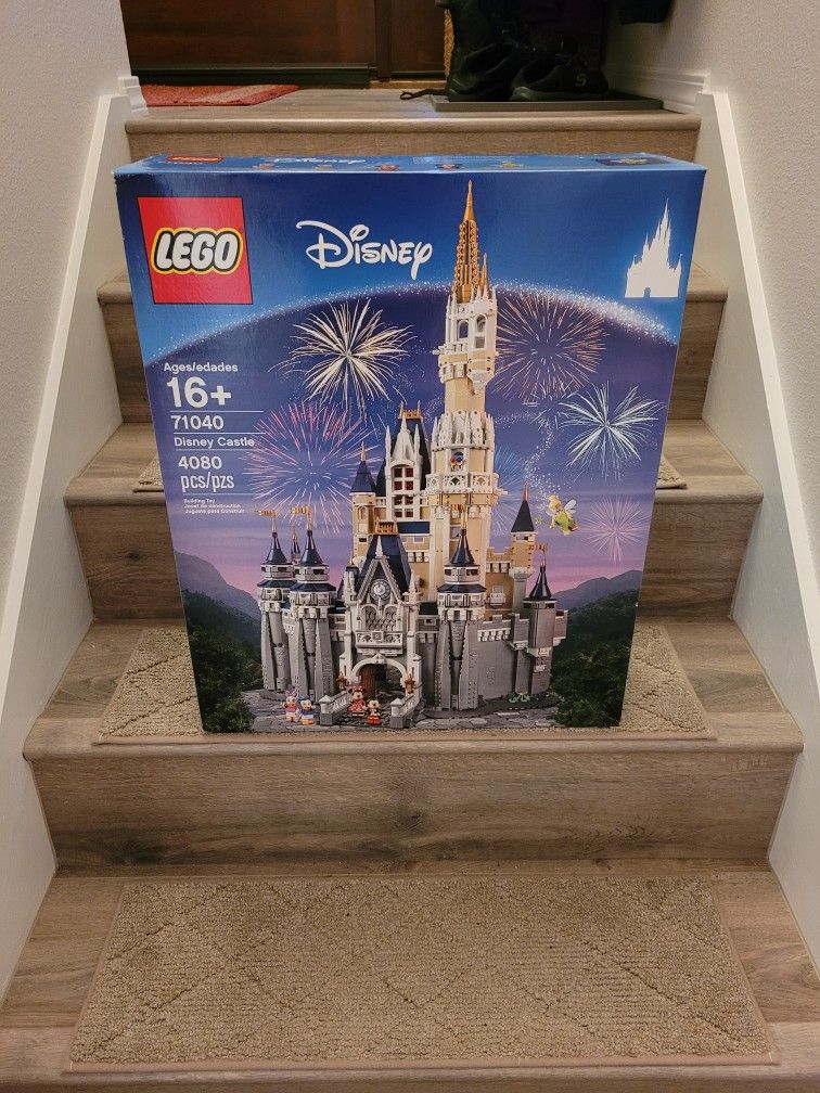 LEGO DISNEY CASTLE SET #71040