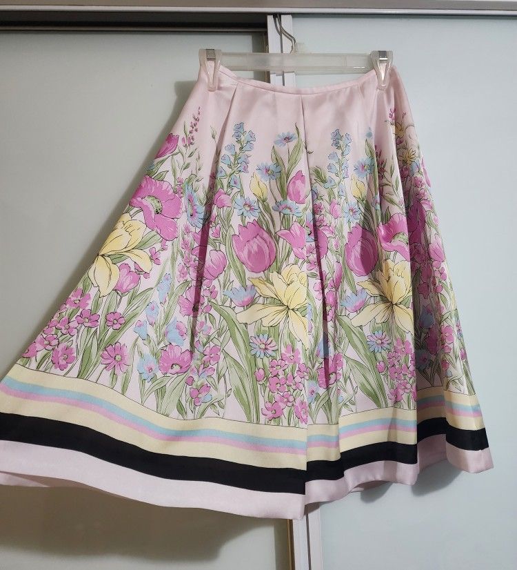 Rosaline Lee Floral Skirt Sz 38 BNWOT