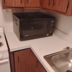 Large Panasonic Microwave Oven 