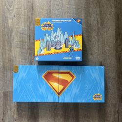 In Hand, Brand New, Never Opened - McFarlane - DC Super Powers - Superman Movie - 5-Pack Bundle & Fortress of Solitude Headquarters - Gold Edition