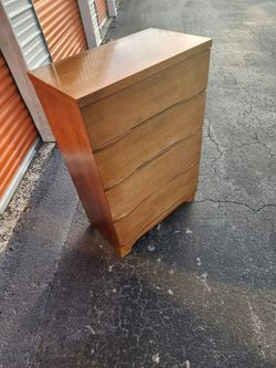✨ Vintage Mid-Century Wavy Front Chest of Drawers Dresser ✨
