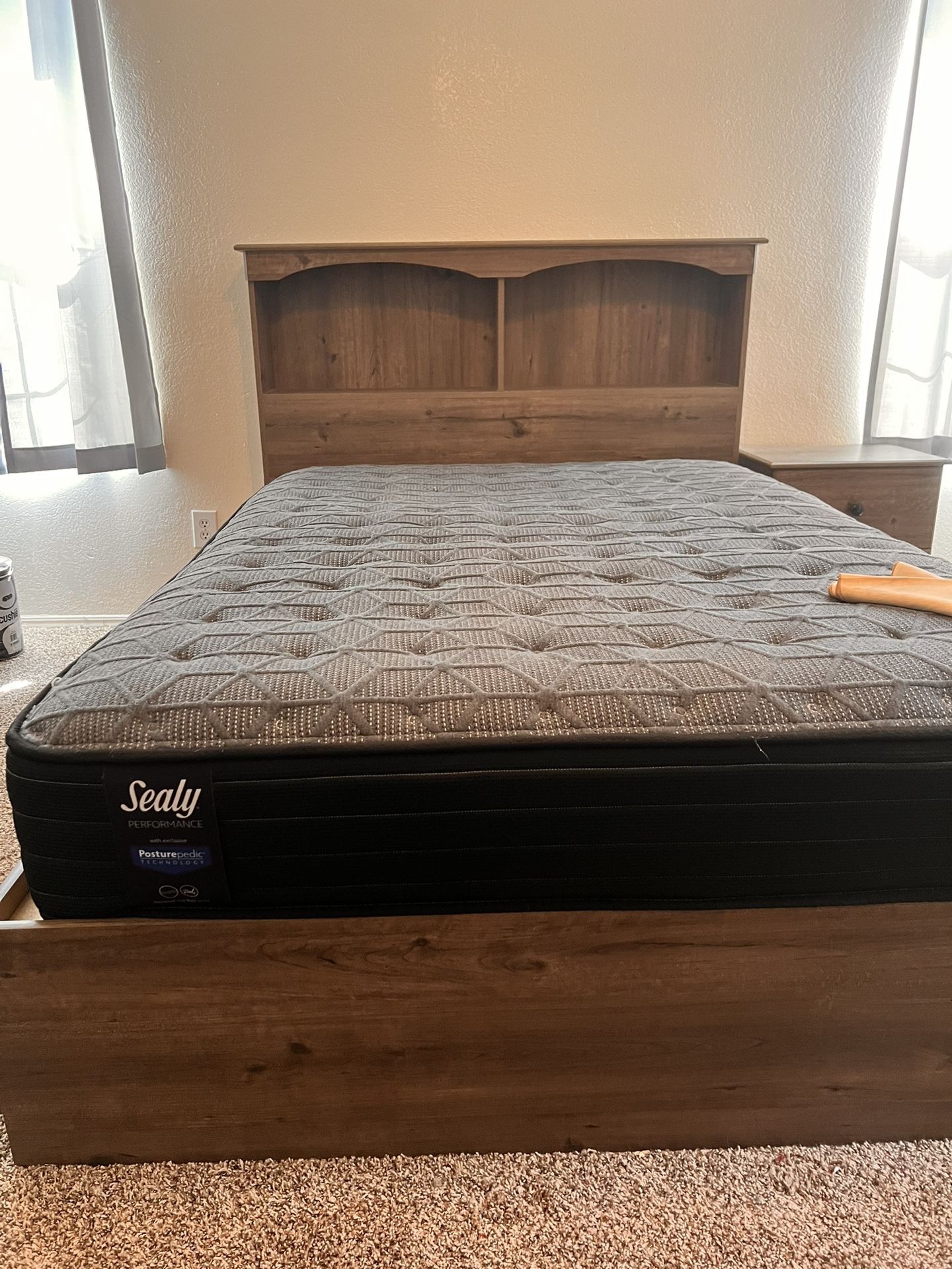 Standard 4 Piece Bedroom Set for Sale in Huachuca City, AZ OfferUp