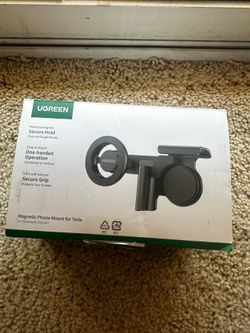 Tesla magnetic phone mount,  by UGREEN