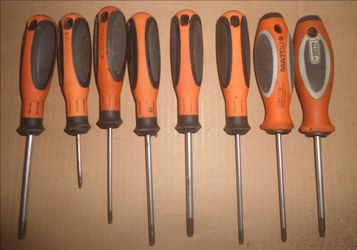 MATCO/WITTE PHILLIPS SCREWDRIVERS (8 TOTAL)