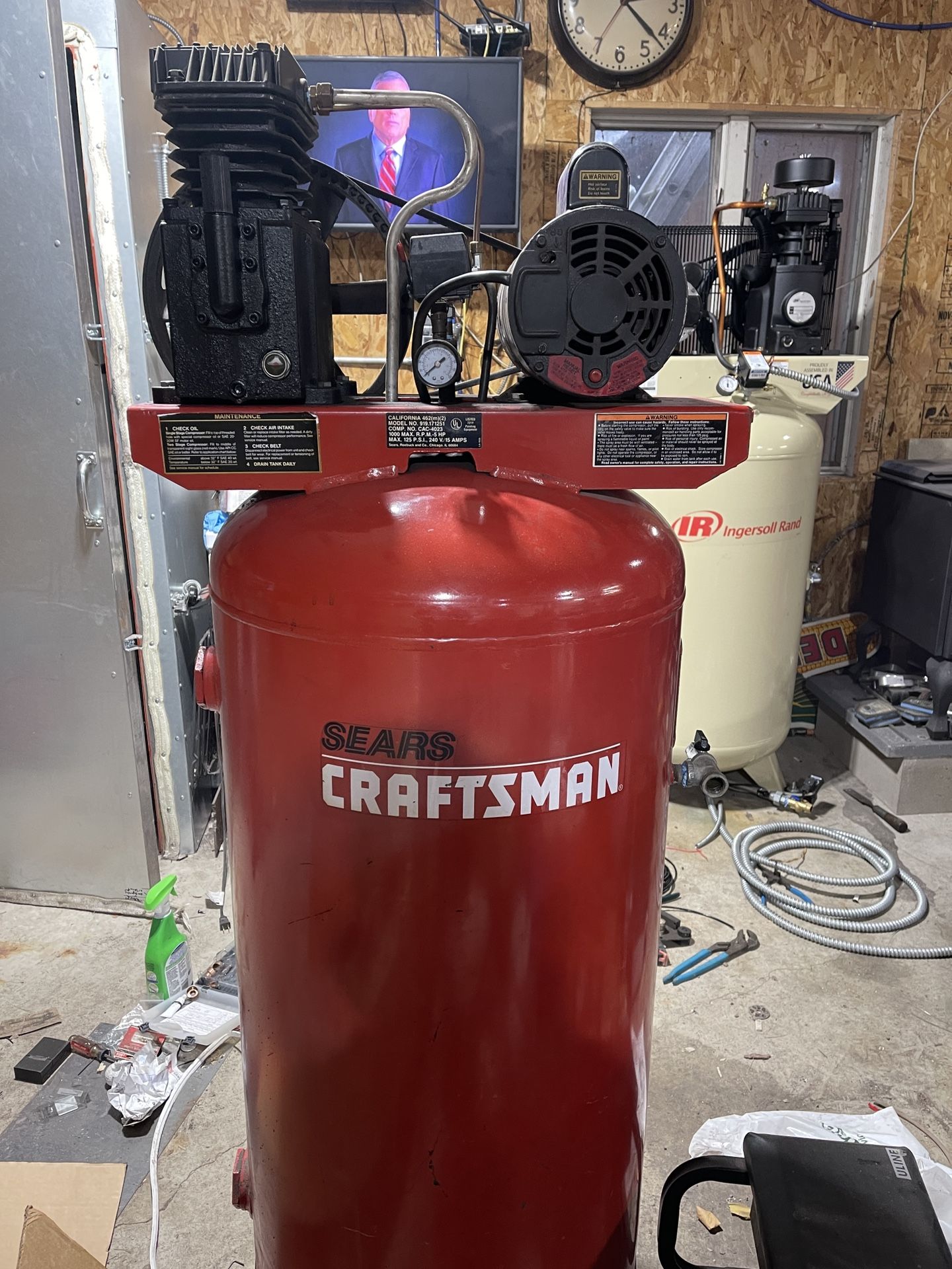 craftsman 60 gallon compressor. for Sale in Morris, IL OfferUp