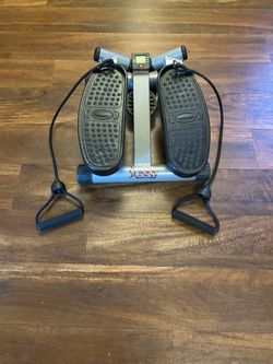 Sunny Health & Fitness Mini Stepper With LCD Monitor