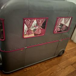 Doll Camper