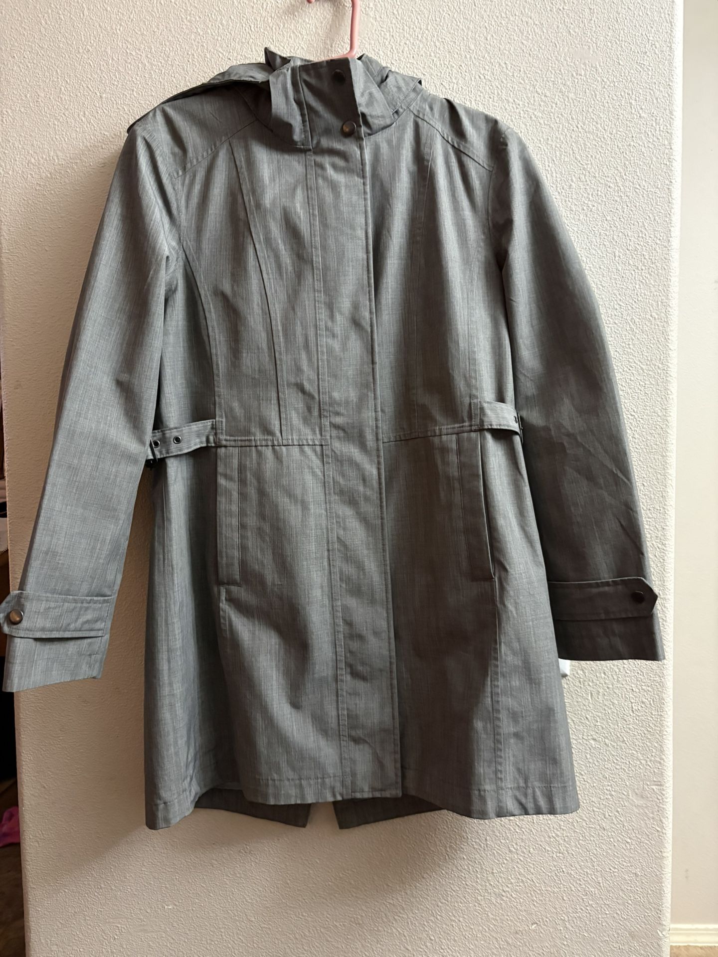 Women’s Medium Coat $15