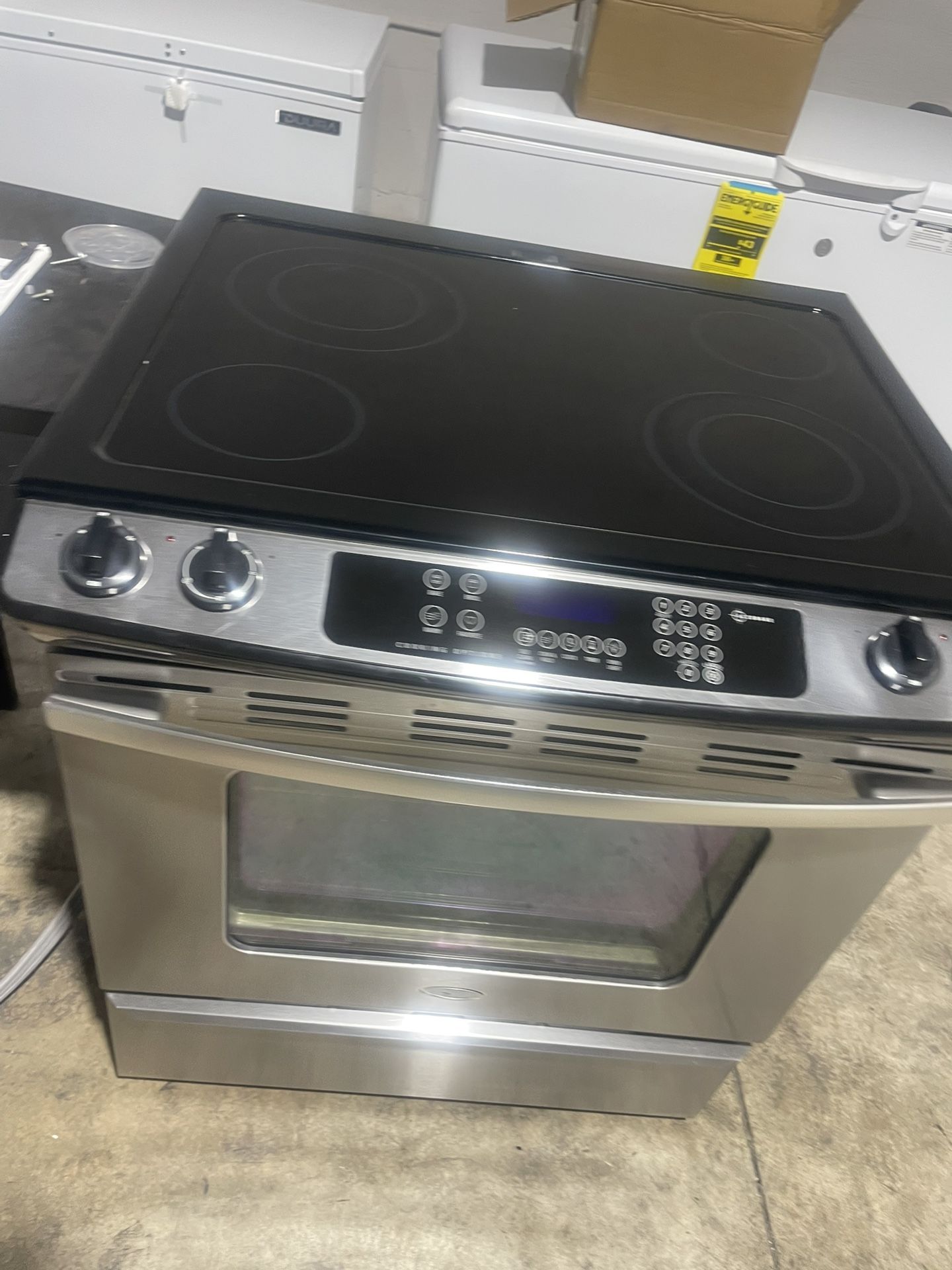 Slide in Whirlpool stove stainless steel / estufa