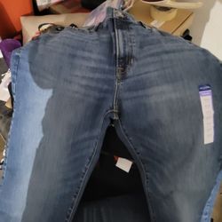 Levis