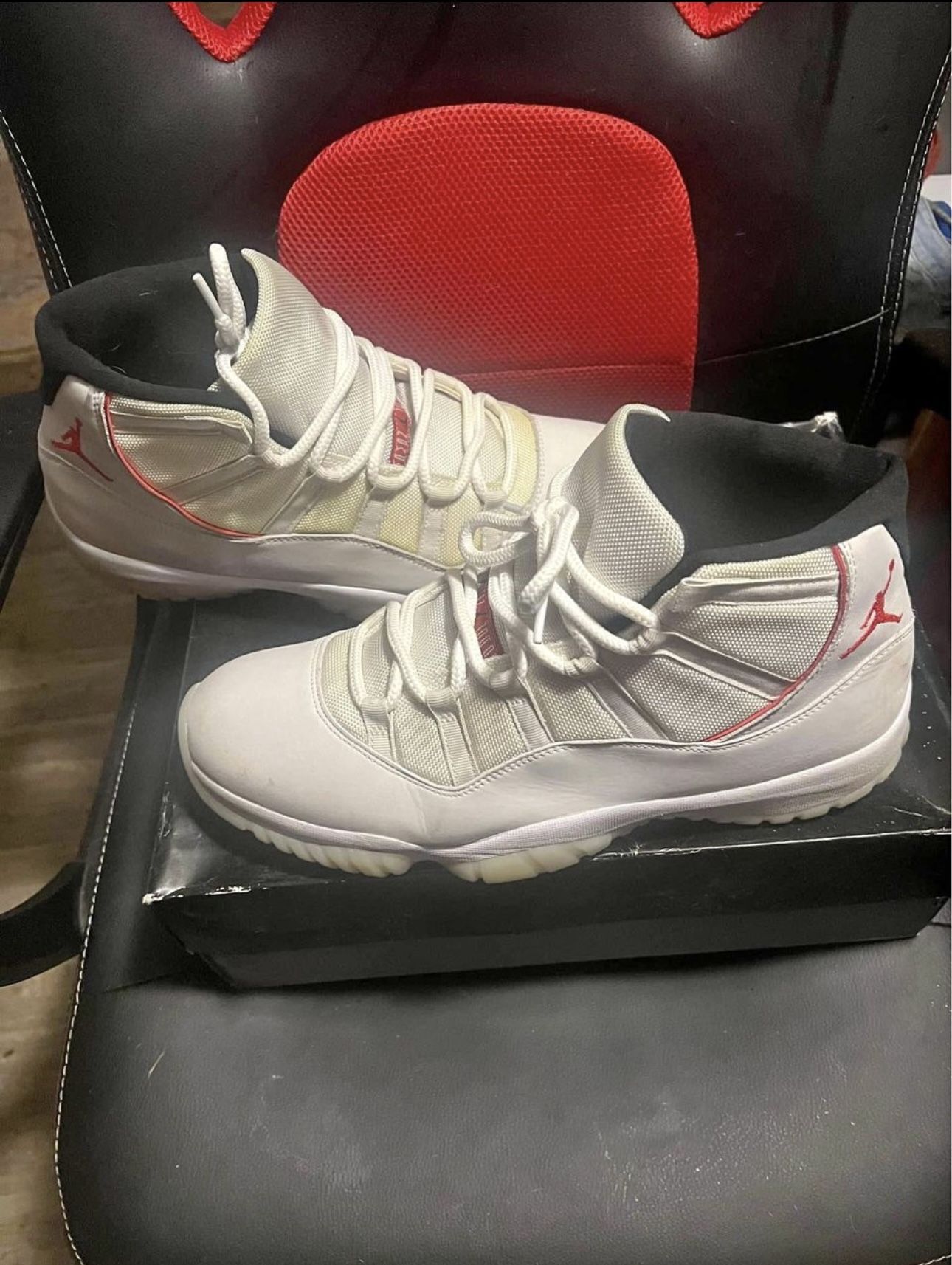 Jordan 11 Platinum Tint