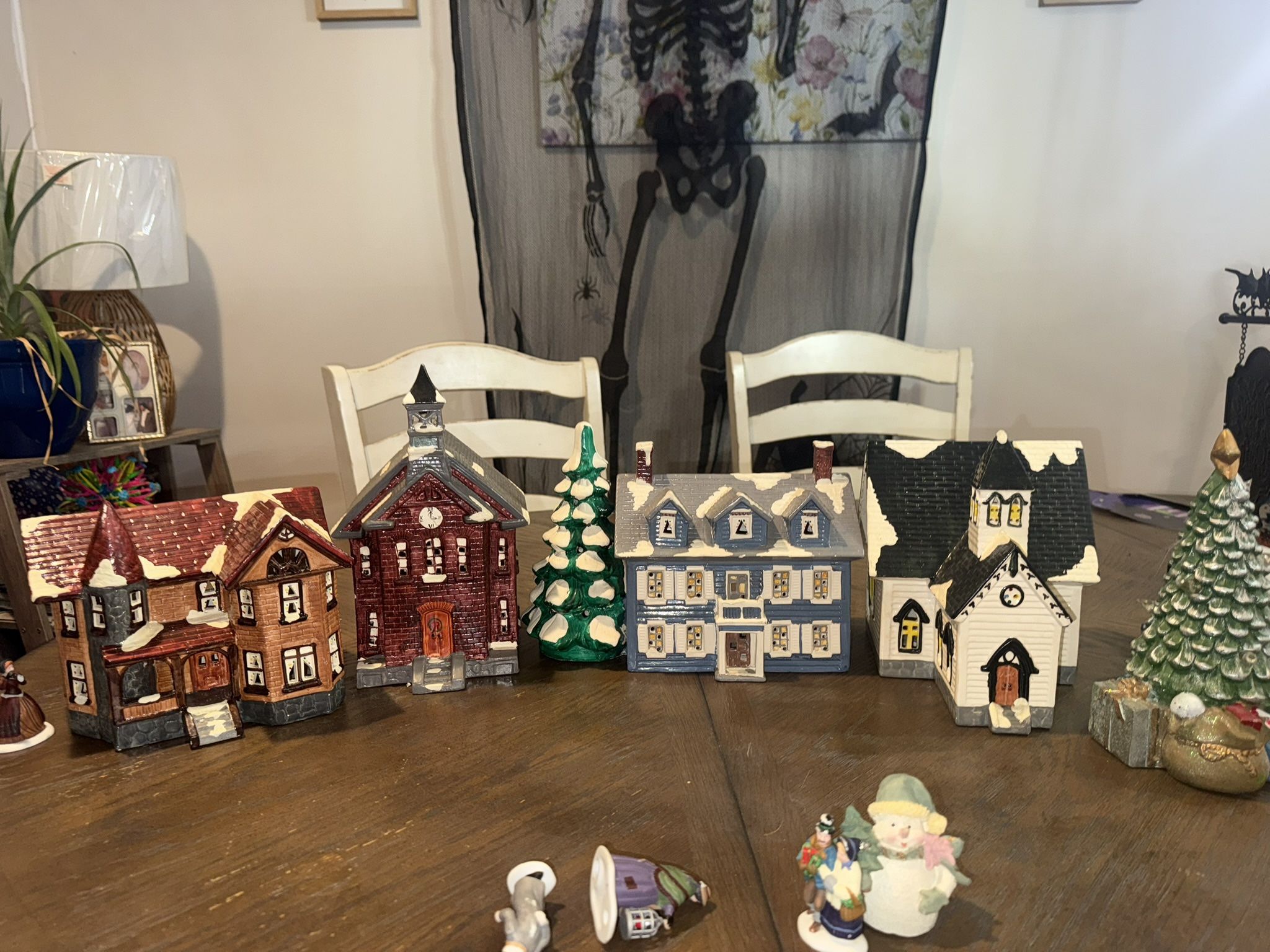 “Dept 56 Original Snow Village Houses & Figures – 1980s, Excellent Condition