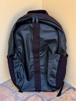 AWAY Active Backpack 26L