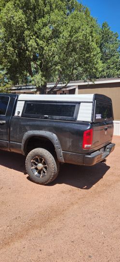 Aluminum camper top shell for short bed truck