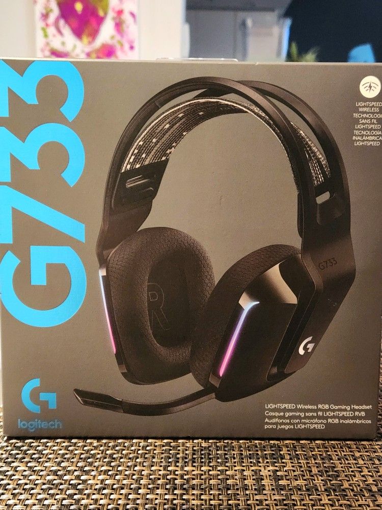 Logitech G733 Wireless RGB Gaming Headset
