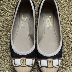 Salvatore Ferragamo women’s BLUE WITH CREAM ballet flat shoes size 6 1/2 B $340.00
