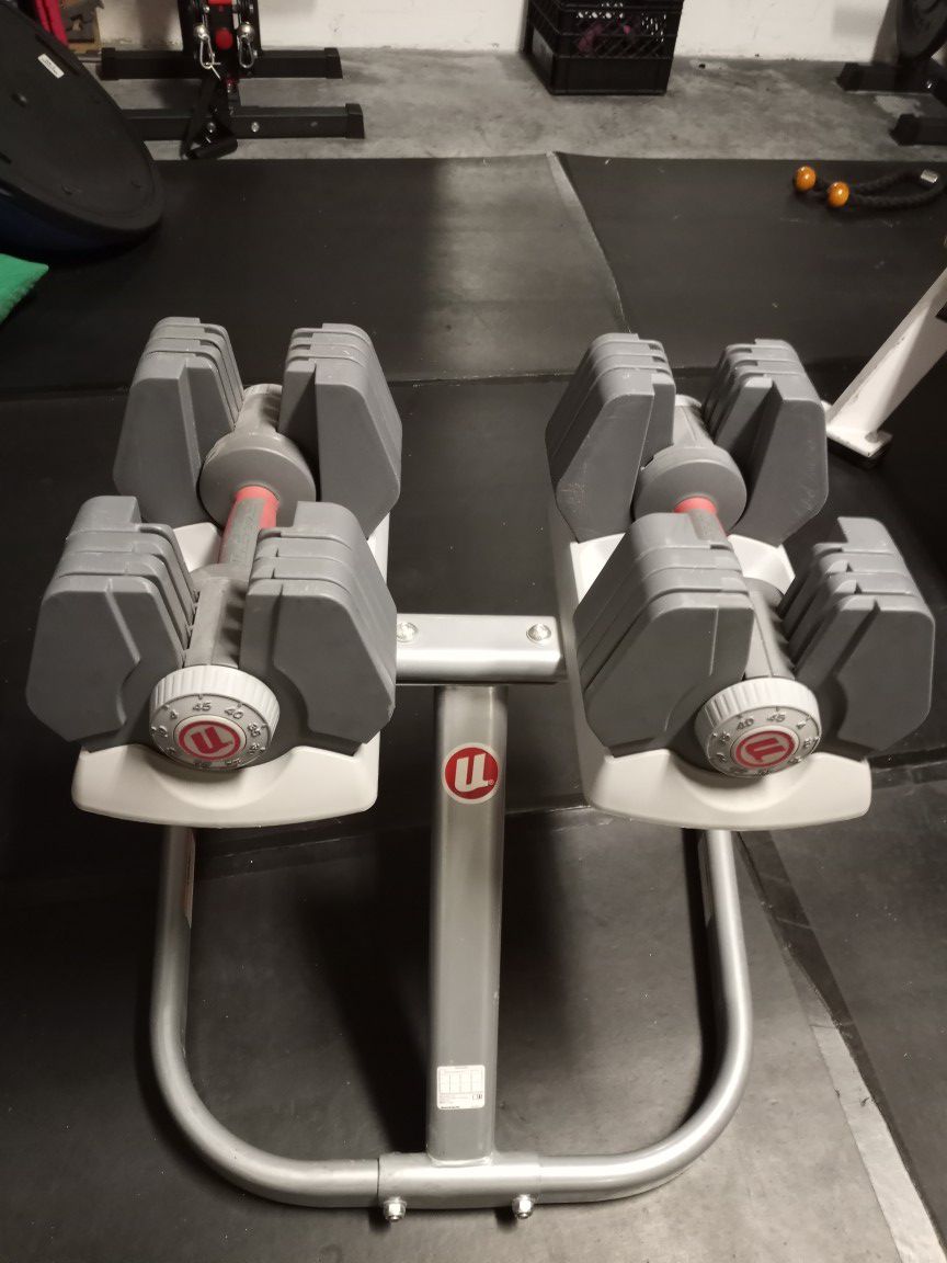 Adjustable Dumbbells With Stand