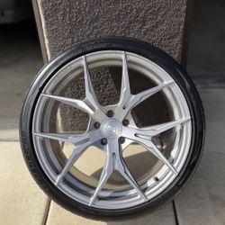 Rohana RFX5 20” Rims