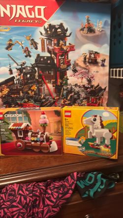 Lego Gingerbread train and Year of the horse Gift with purchase GWP