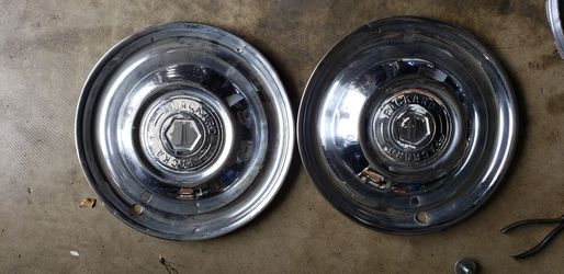 Vintage Packard Hubcap