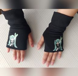 Chibi Hatsune Miku Vocaloid Holding Leek Anime Fingerless Gloves - Collectible