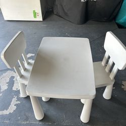 White IKEA Table With 2 Chairs 