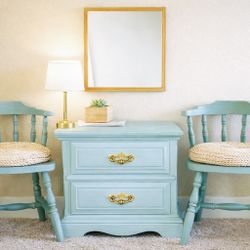 Vintage Sold Wood Table And Chairs Set