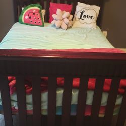 Twin Bed Can Convert To Crib 