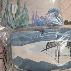 4 Pc Curtains And Mats Set