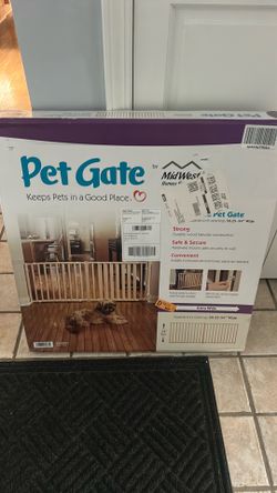 Brand New pet gate