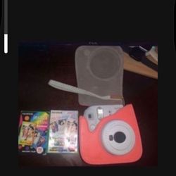 Fujifilm Instax Mini 9 Smokey White With Film Expired & Case & BOX IT CAME IN