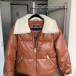 Levi Strauss Tan w/ Faux Fur Trim Sz Small Jacket