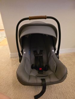 Nuna PIPA Aire RX and Base Car Seat