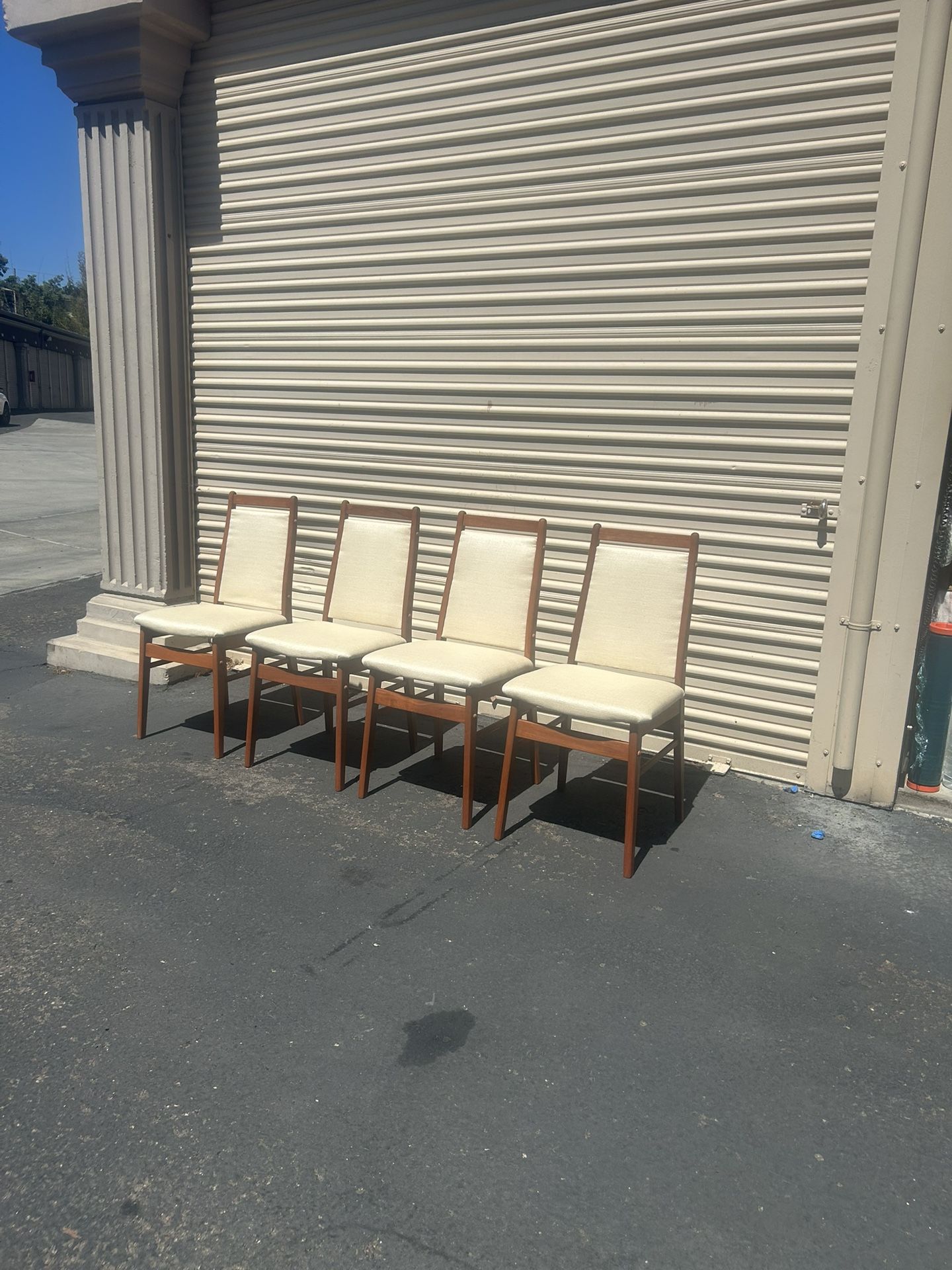 Mid Century Modern Teak Dining Chairs By Gangson Mobler