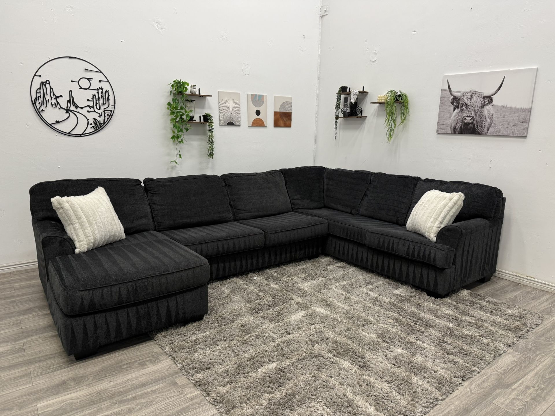 Sectional Couch - Free Delivery