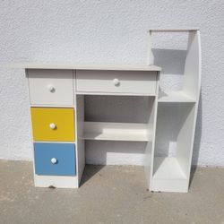 Free Children's Desk